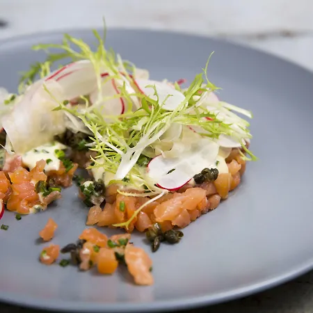 Gl. Brydegaard מלון 3*